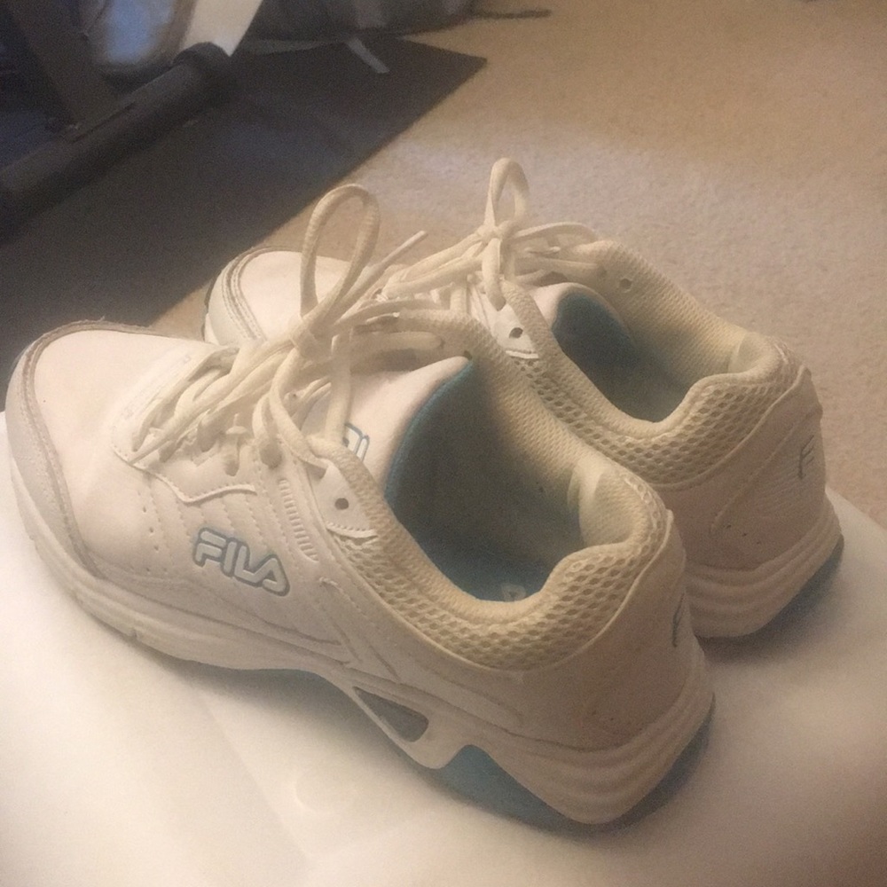 Fila walking shoes